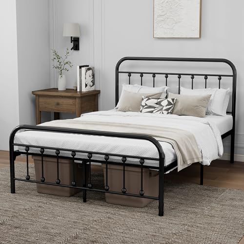 White Metal Full Size Bed Frame with Headboard Footboard O873