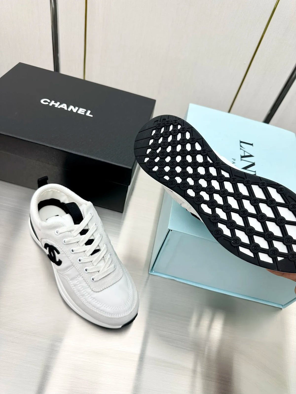 Women Sneakers X265