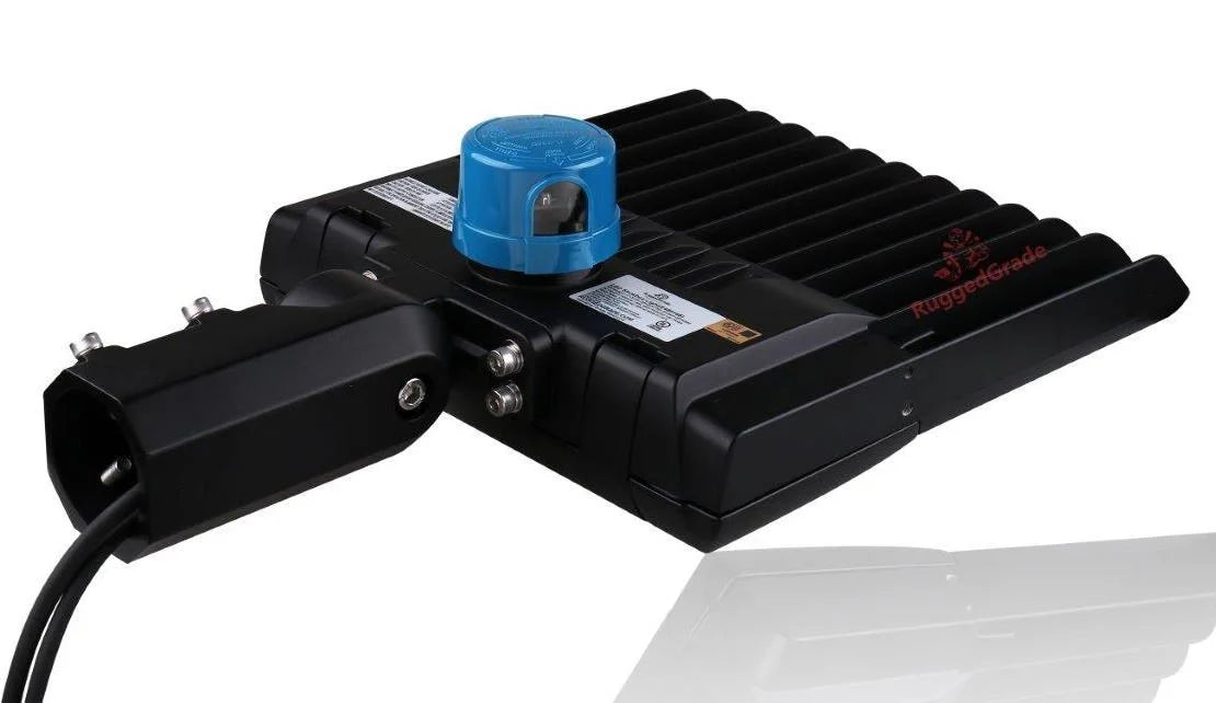 5000K LED Parking Lot Light with Photocell T586
