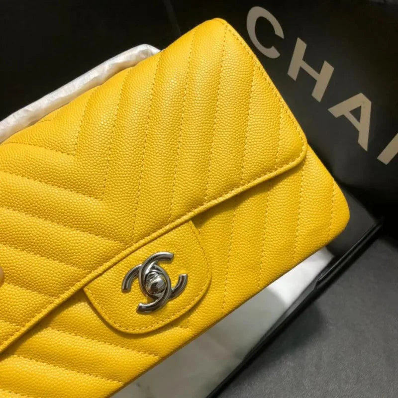 Quilted Flap Bag M692154