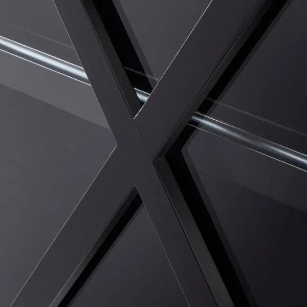 Black Buffet J495026