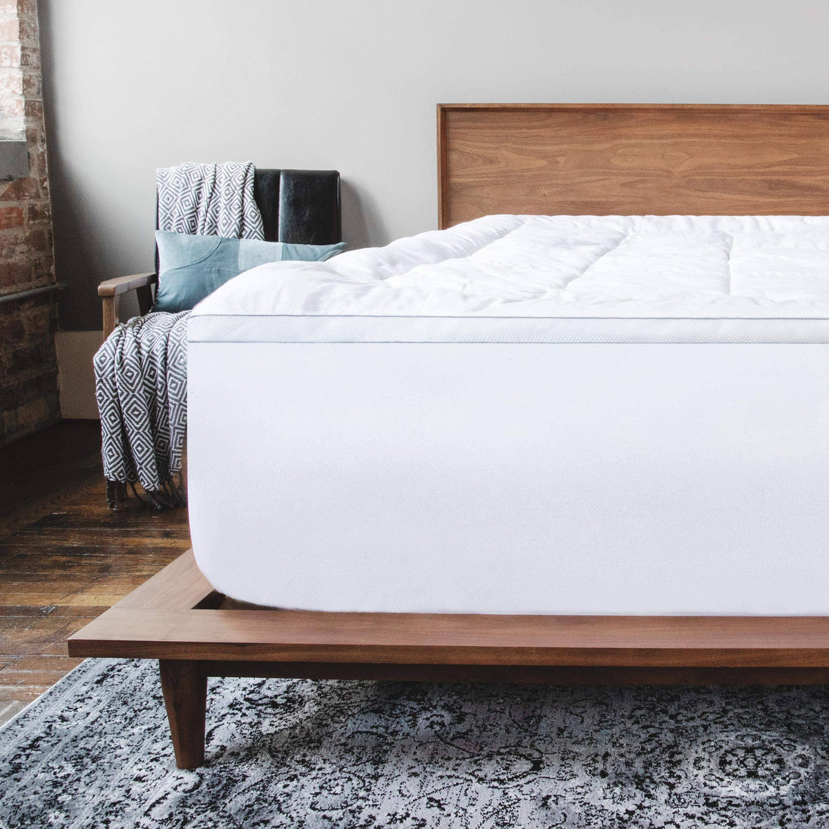 Cal King Gel Memory Foam Mattress Topper Z53603