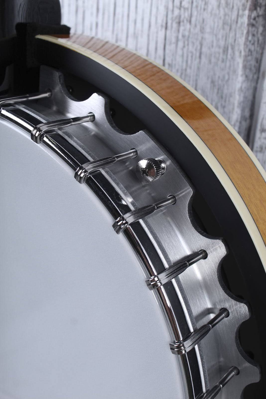 5-String Banjo Q607839