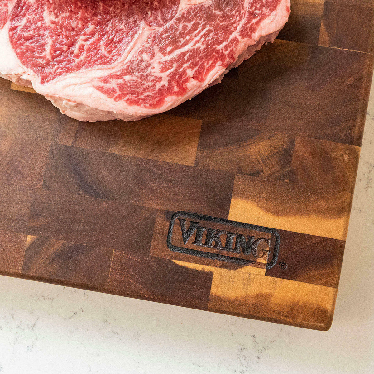 Acacia Wood Cutting Board C9966