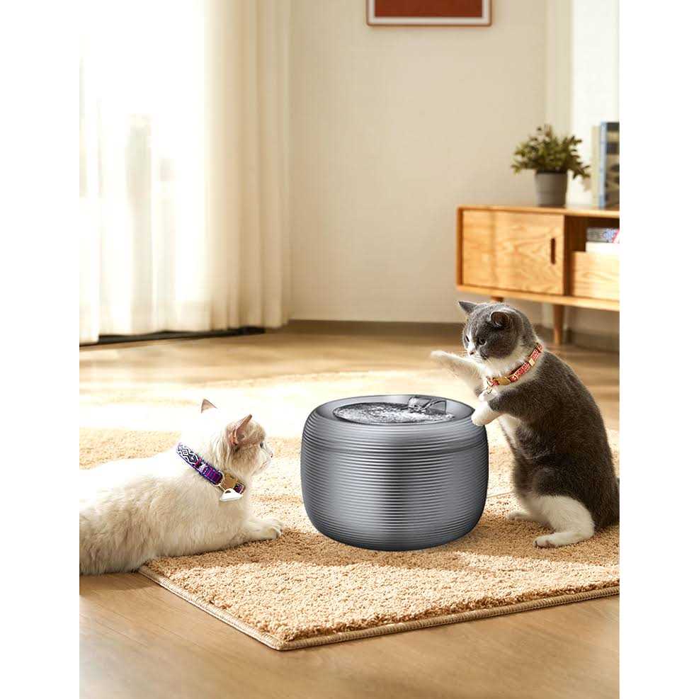 2.5 L Translucent Pet Drinking Water Fountain P197043