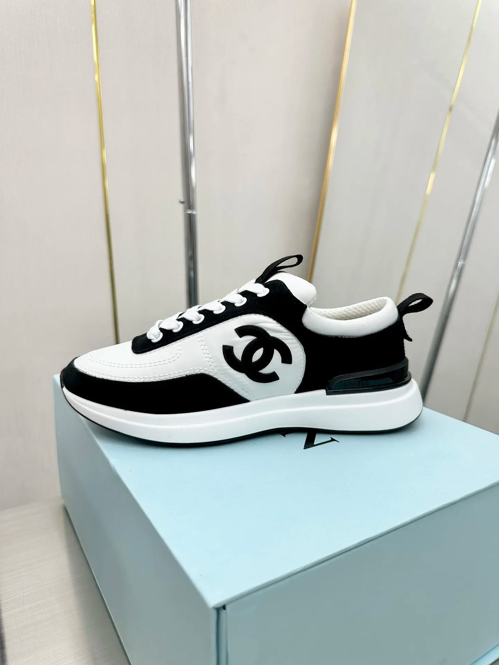 Women Sneakers X265