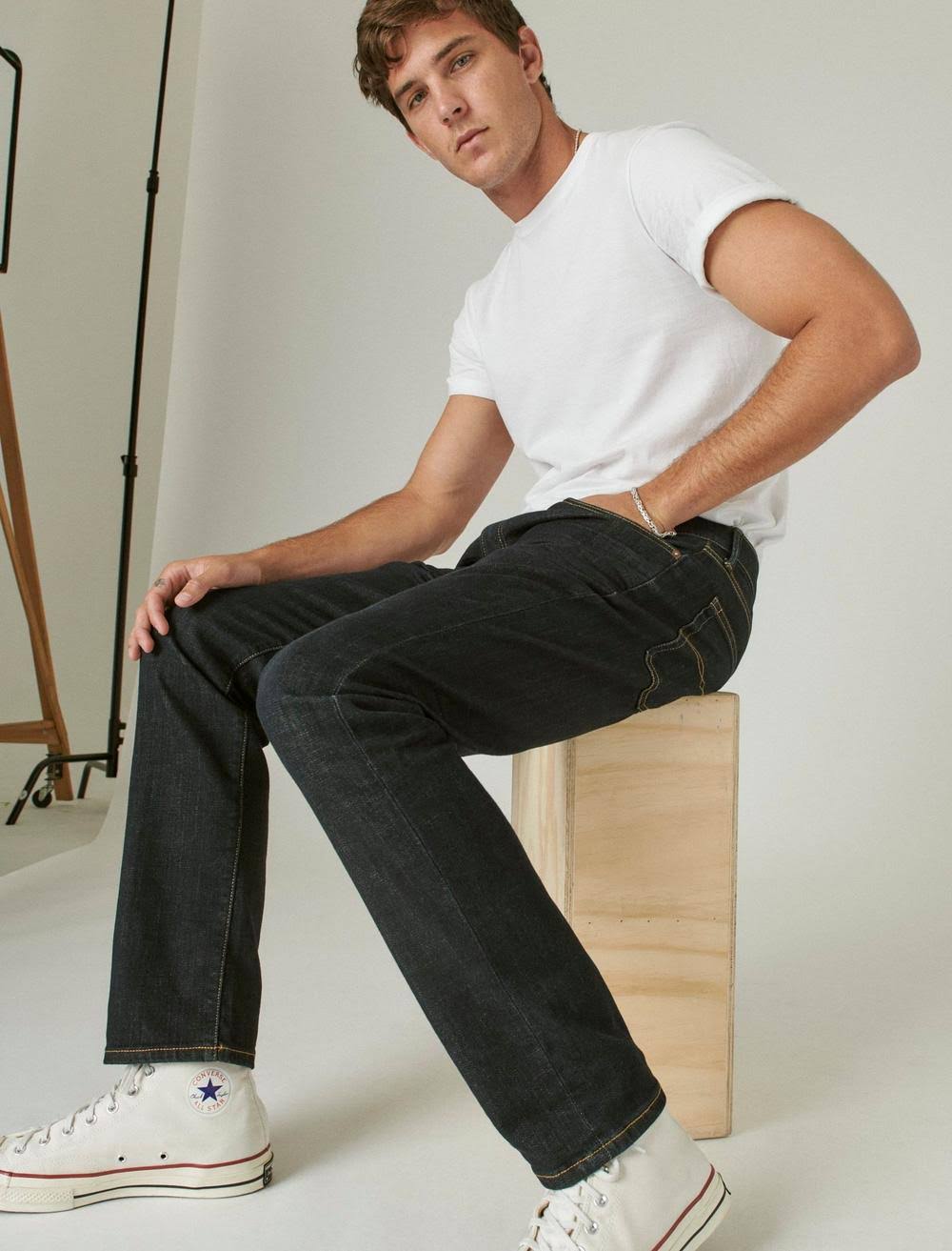 Slim Straight Coolmax Stretch Jean L19199