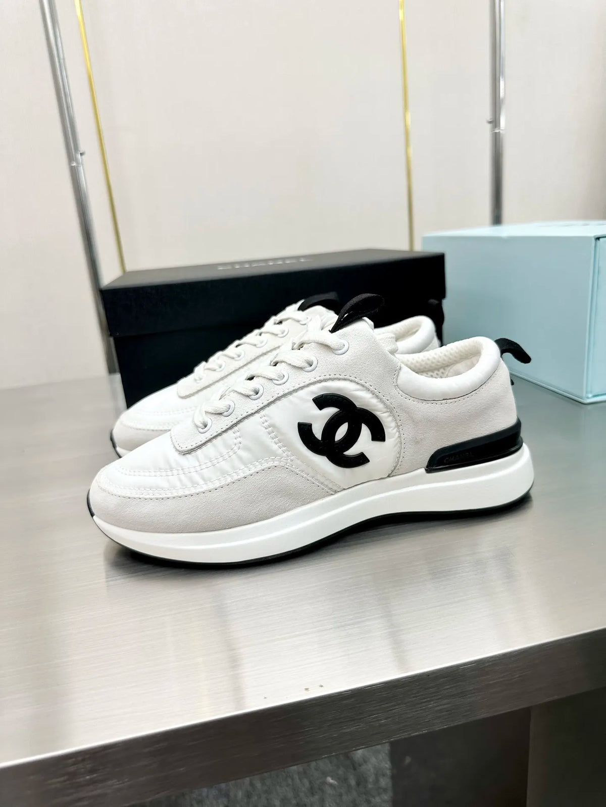 Women Sneakers X265