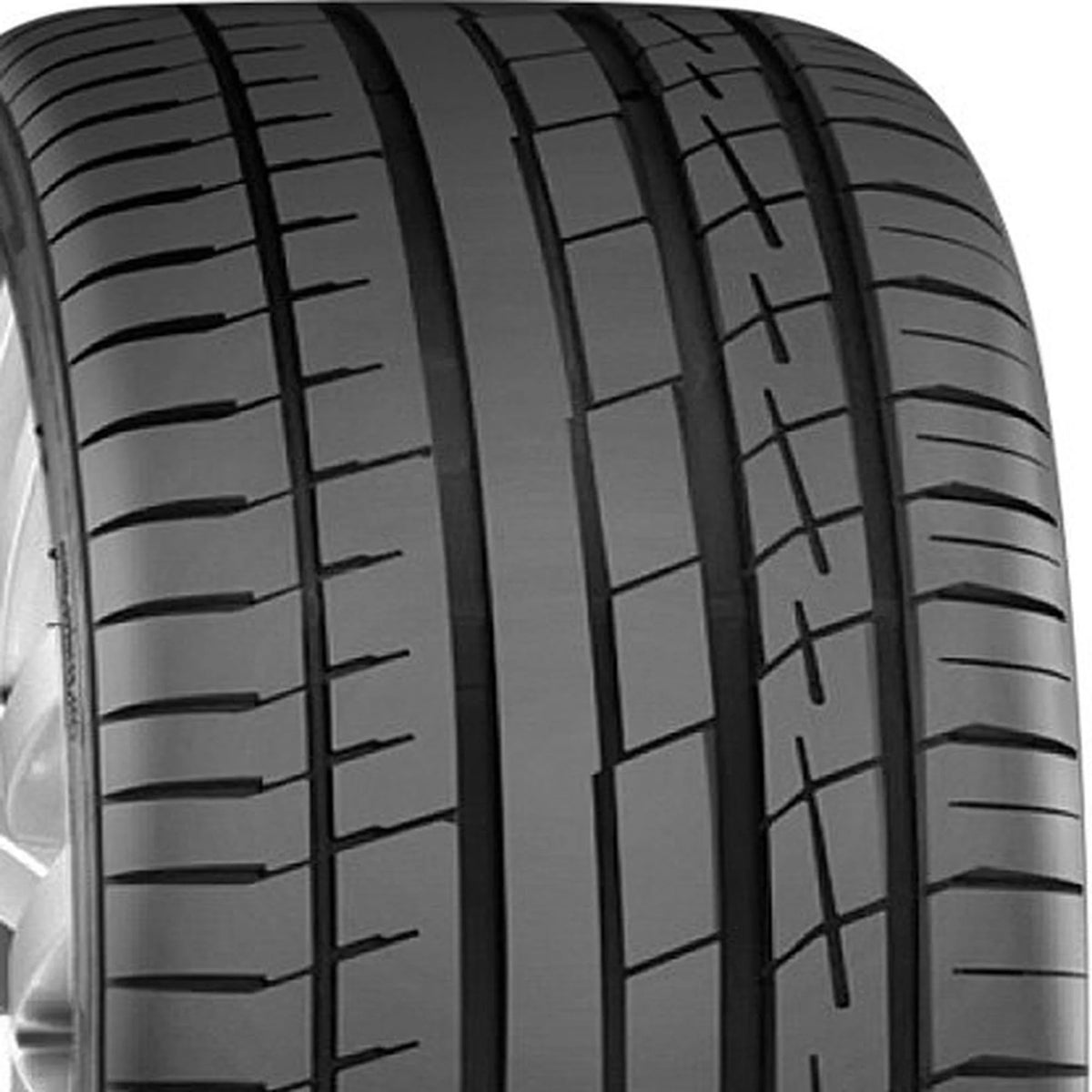 All Season 245/60R18 105V Tire Q87727