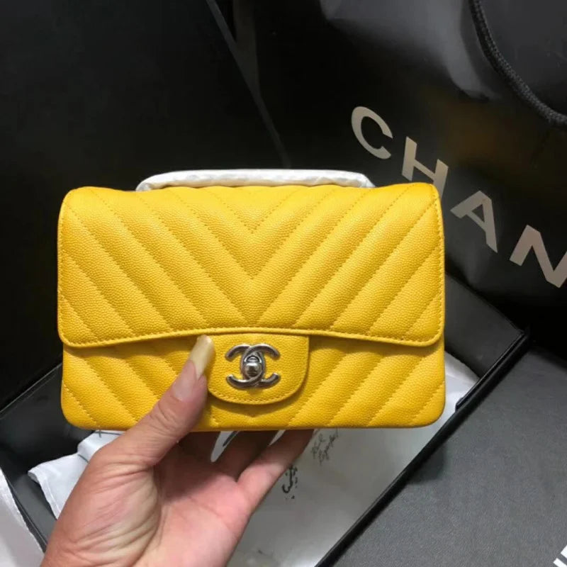 Quilted Flap Bag M692154