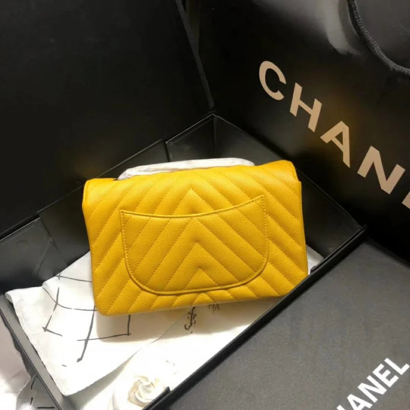 Quilted Flap Bag M692154