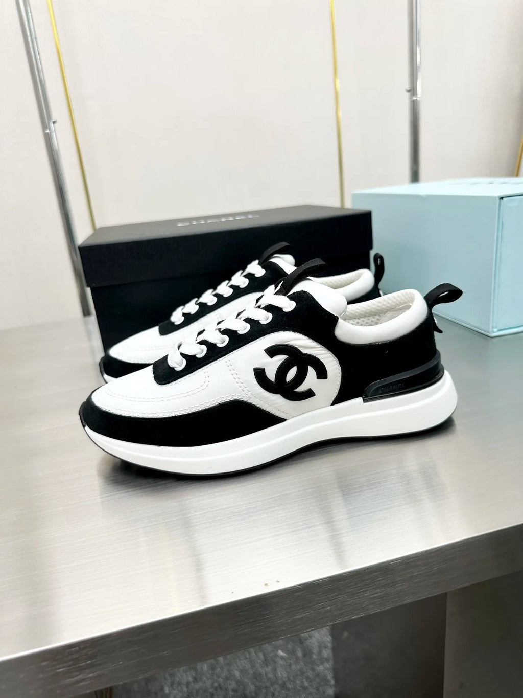 Women Sneakers X265